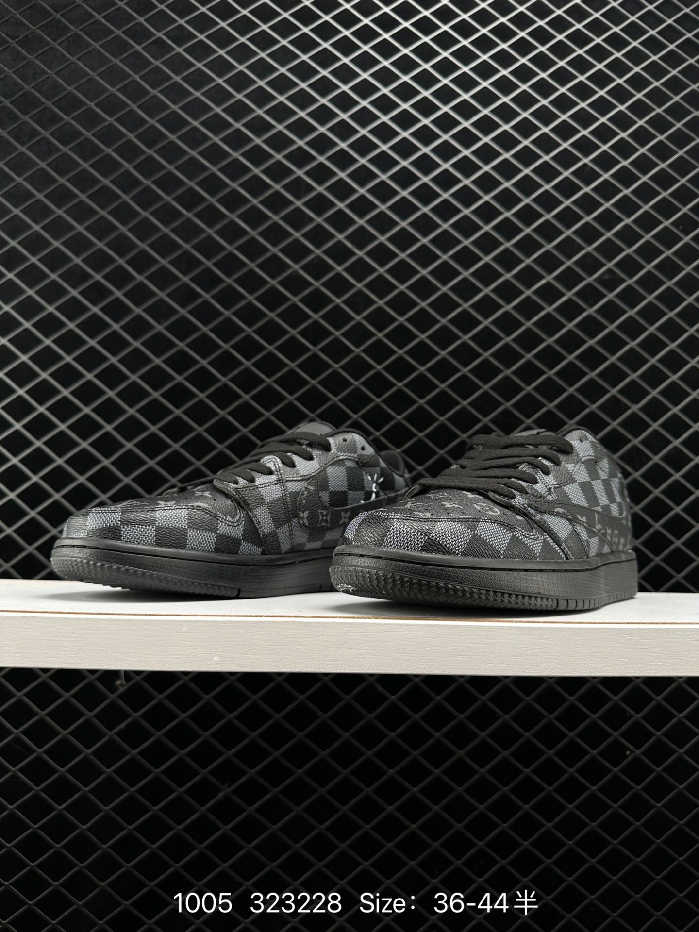 Air Jordan 1  LV  Low